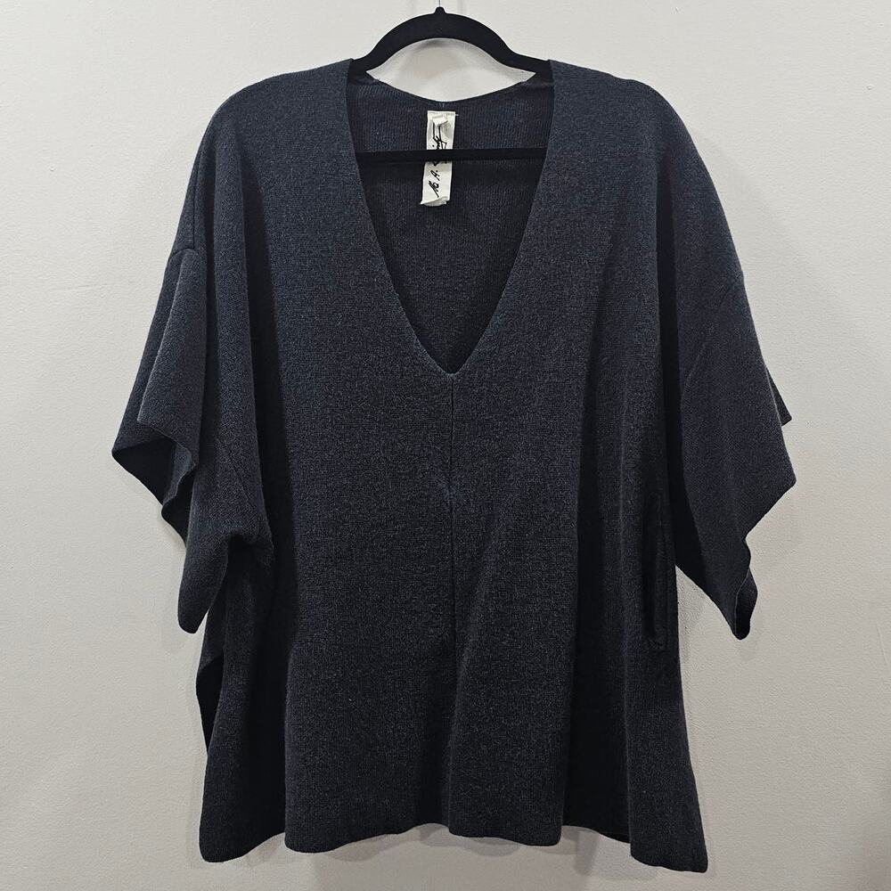 M.A.Dainty Boxy Sweater Top Dark Gray Black Short Sleeve Lagenlook V neck S/M